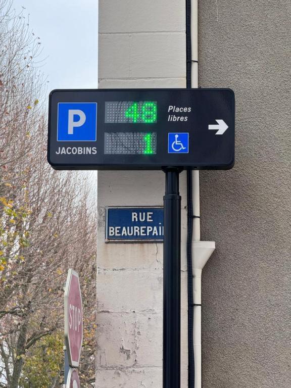Le Laurencin Sens - Le Duplex - Coeur De Ville Exteriör bild